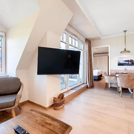 Апартаменты Baltischer Hof 56 *